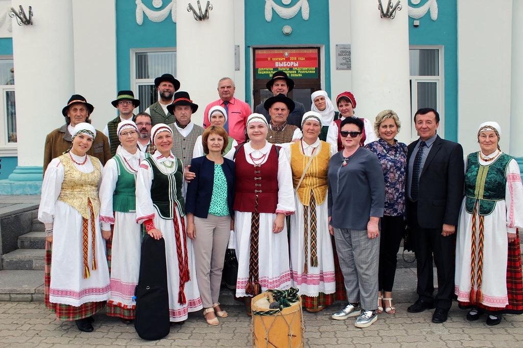 Aplankė miestus – partnerius / Ukmergiškiai pasveikino Baltarusijos Svisločiaus miestą su 760-uoju jubiliejumi.