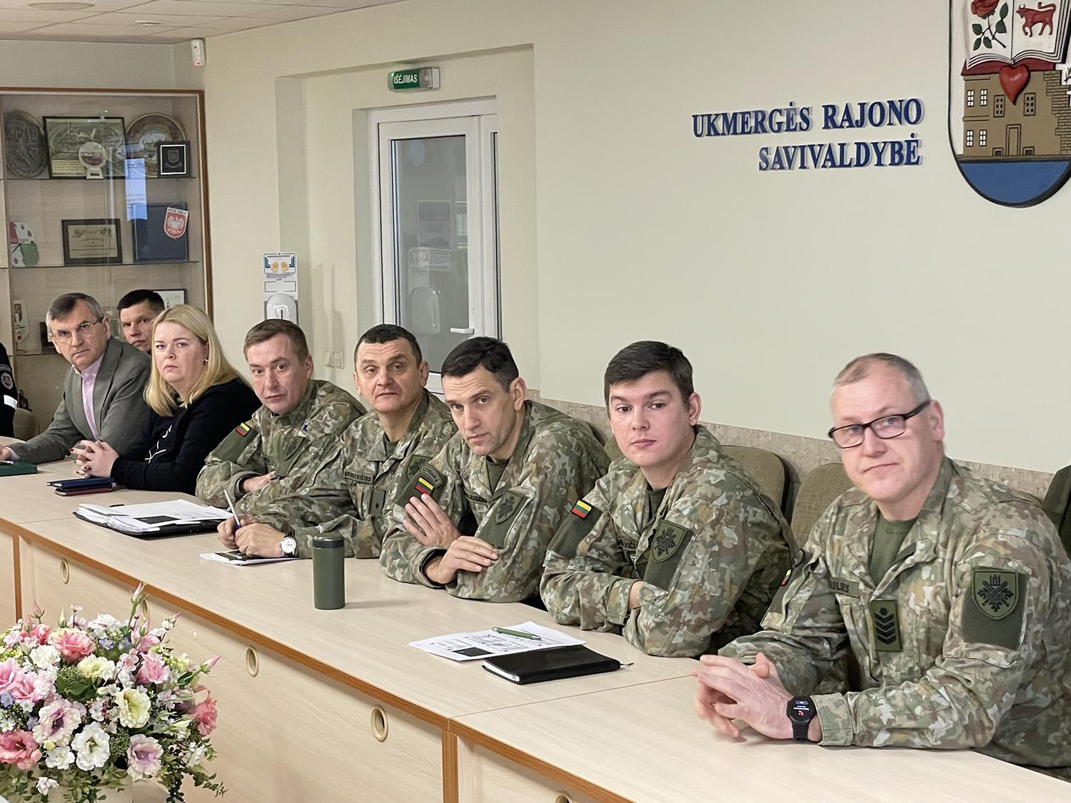 Ekstremalių situacijų komisijos pasirengimą vertino kariškiai / Užduotis pateikė Krašto apsaugos savanorių pajėgų Didžiosios Kovos apygardos 8-osios rinktinės kariai.