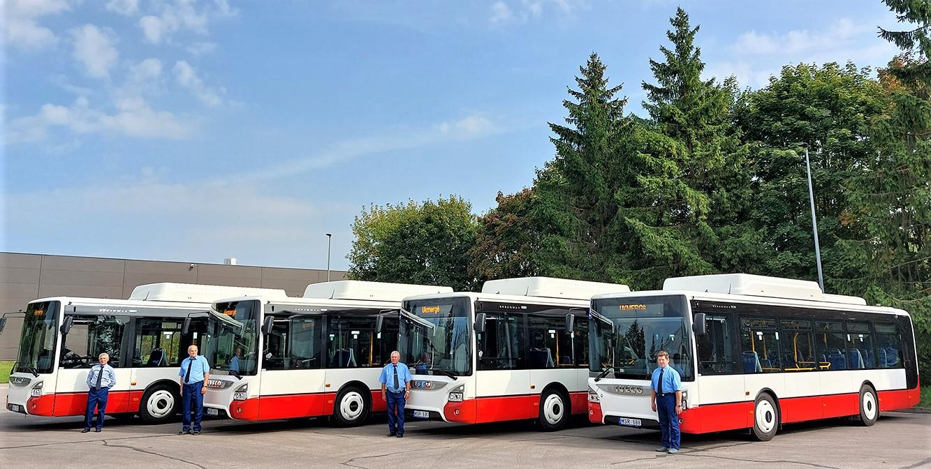 Į gatves išriedės keturi nauji „Iveco“ autobusai /