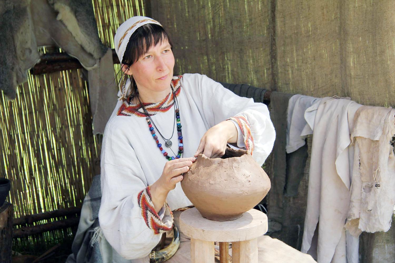 Keramikė gaivina senąsias tradicijas /