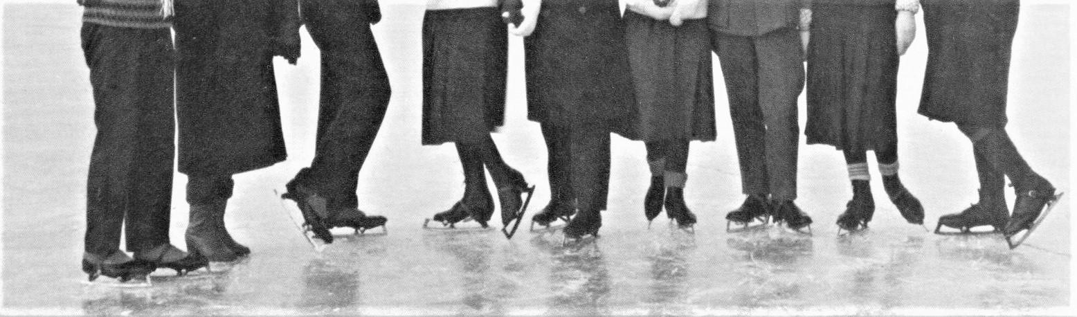 Ledo čiuožyklos buvo populiari pramoga / Šiaulių „Aušros“ muziejaus Fotografijos muziejaus archyvo nuotraukos