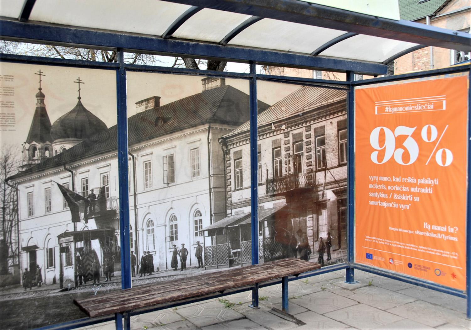 Mieste pradėjo socialinę kampaniją / Ukmergės autobusų stotelėse šviečia socialinės akcijos afišos.