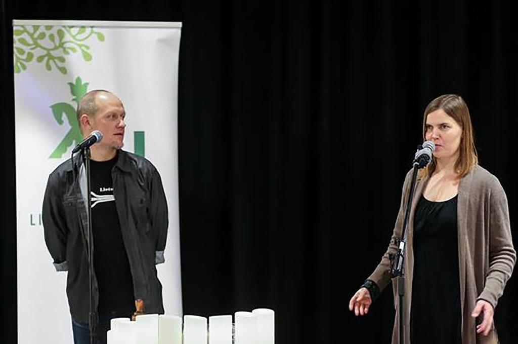Oslo lietuvių namuose – ukmergiškių duetas / Dambrelininkai Kristina ir Egidijus Daruliai koncertavo Norvegijos lietuviams. Asmeninio archyvo nuotr.