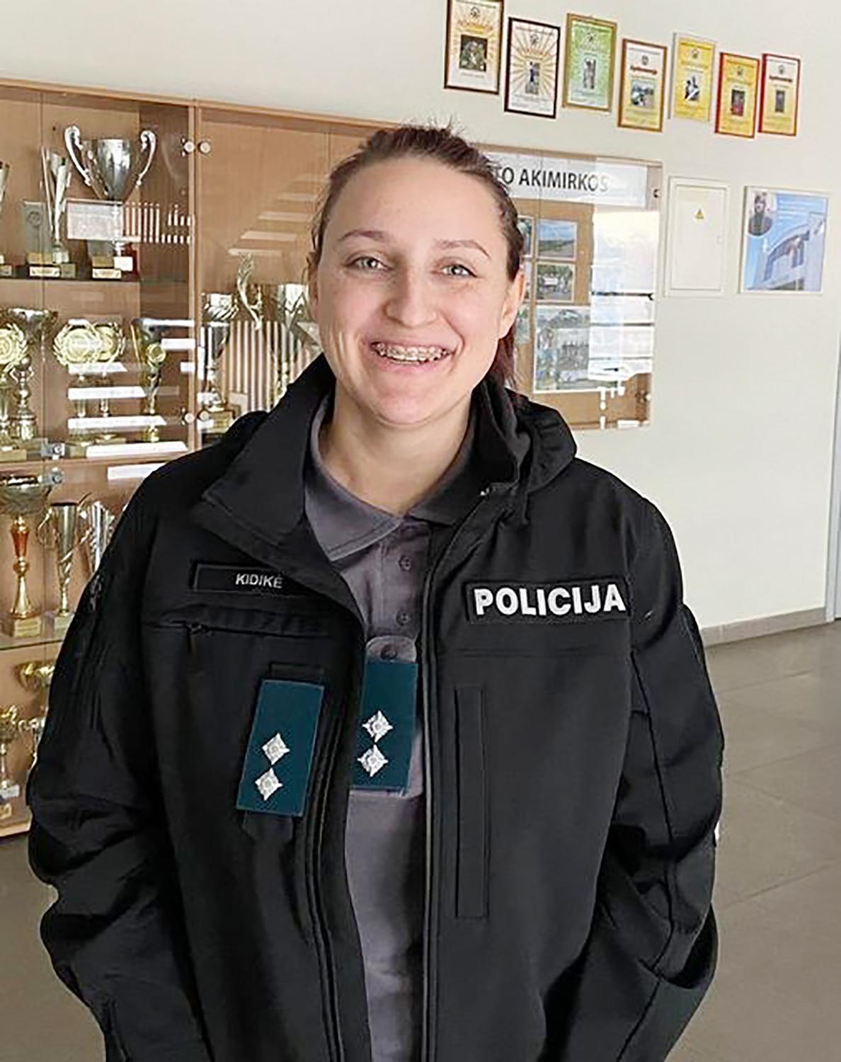 Policijos komisariate – nauja darbuotoja / Policijos pareigūnų gretas papildė nauja darbuotoja – Sonata Kidikė.