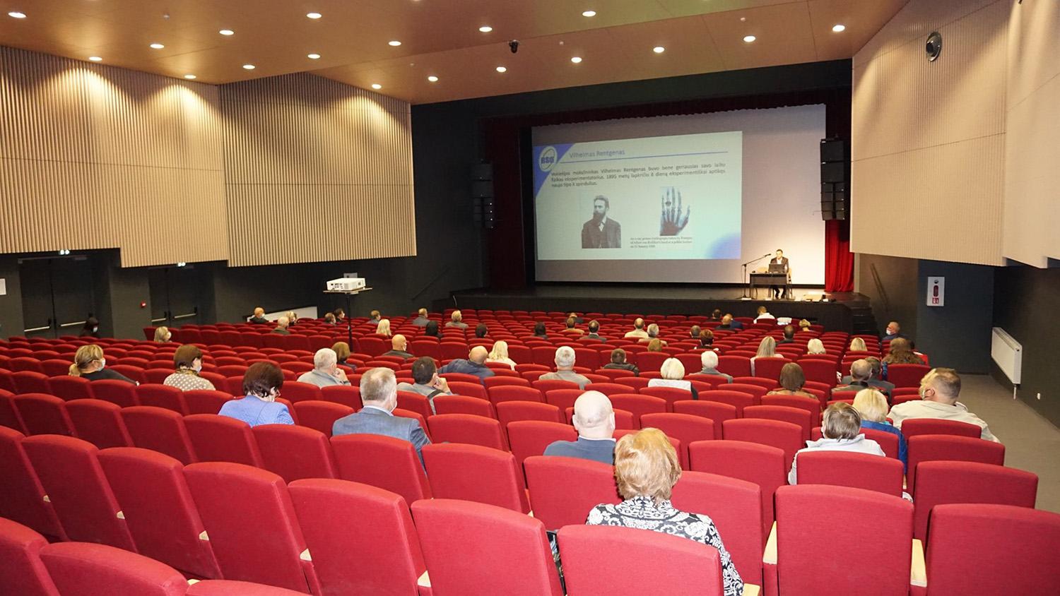 Seminare – apie atominės elektrinės grėsmę / Seminare kalbėta apie Lietuvos pašonėje pastatytos Astravo atominės elektrinės grėsmę.