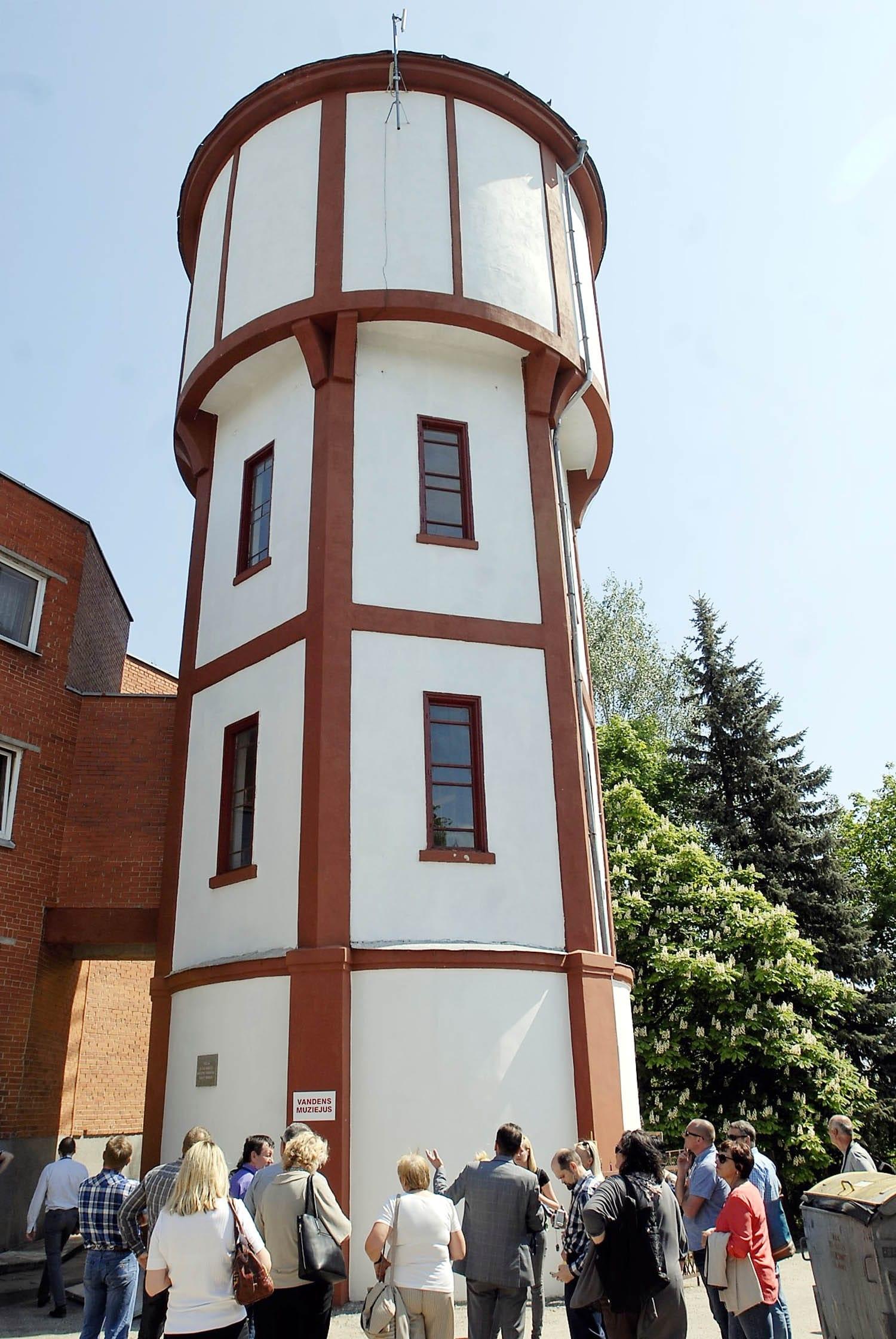 Seną vandens bokštą norėtų prikelti naujam gyvenimui / Prieškariu pastatytas vandens bokštas gali tapti muziejumi. Gedimino Nemunaičio nuotr.