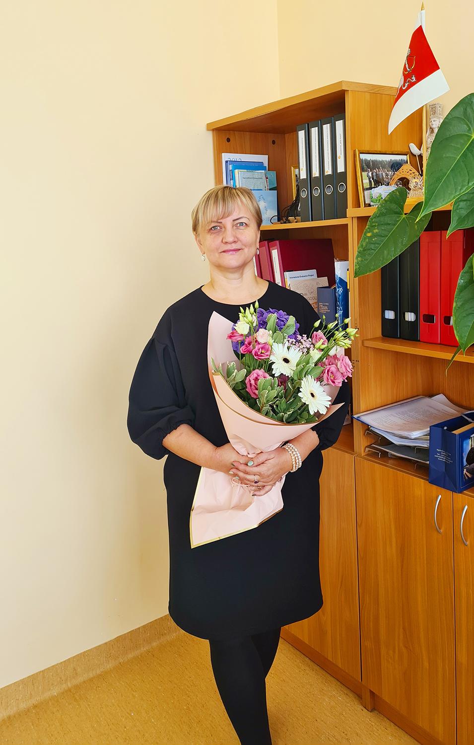 Siesikų gimnazija turi naują direktorę / Nuo spalio 29 d. Siesikų gimnazijai pradėjo vadovauti Jolanta Ulkštinienė.Asmeninio albumo nuotr.