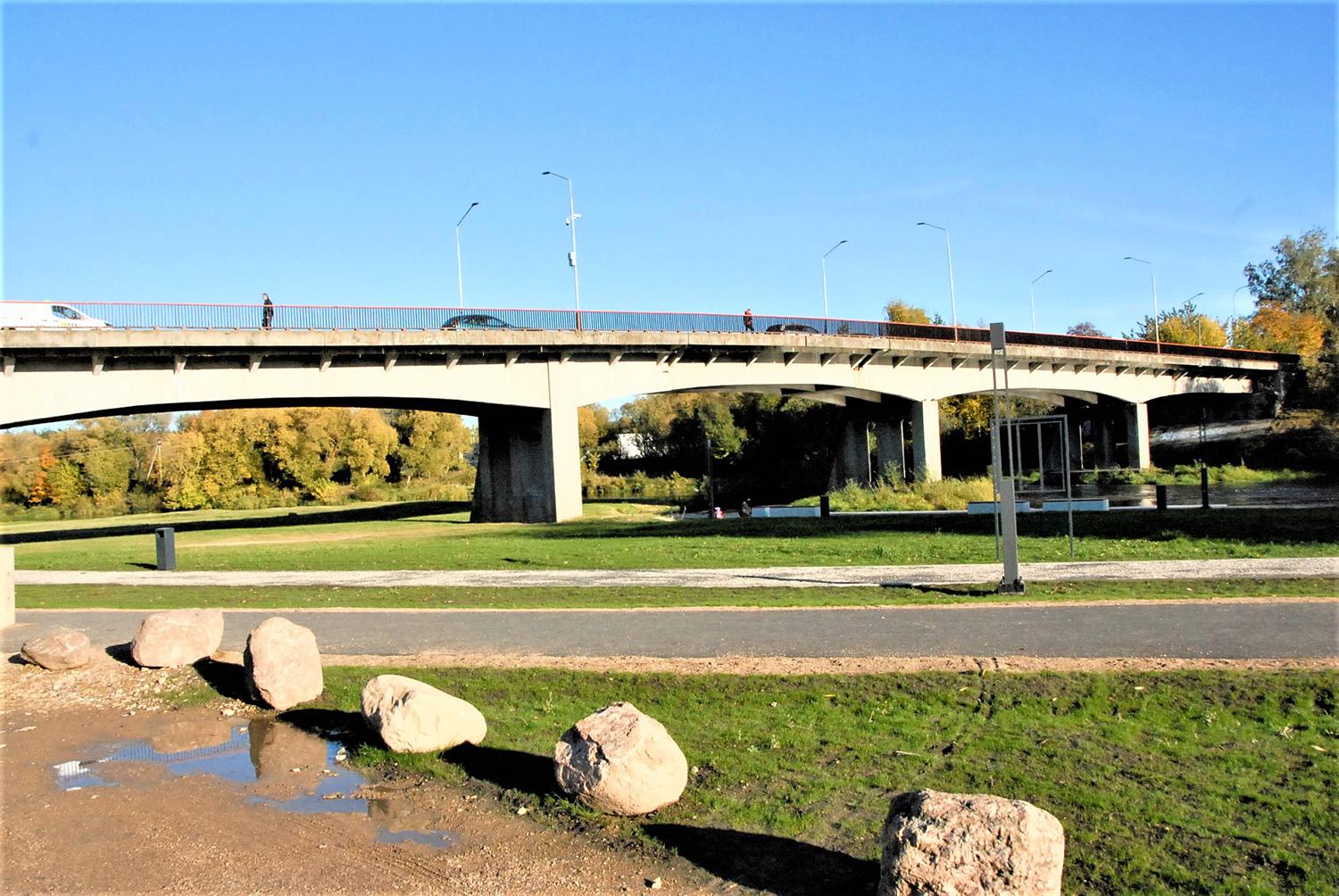 Tiltą per Šventąją kitąmet žada remontuoti / Gedimino Nemunaičio nuotr. Ateina eilė tilto Ukmergėje remontui.