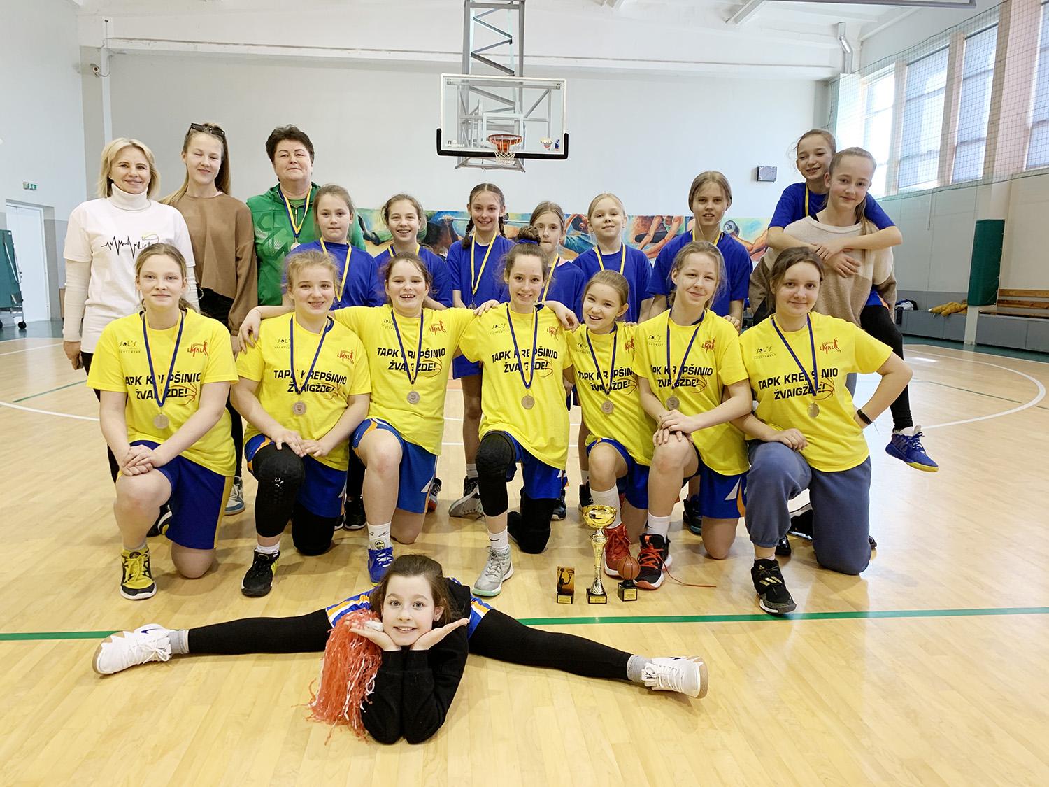 Turnyrą skyrė Kovo 11-ajai / Ukmergės sporto centro „Vilkmergės“ komanda.