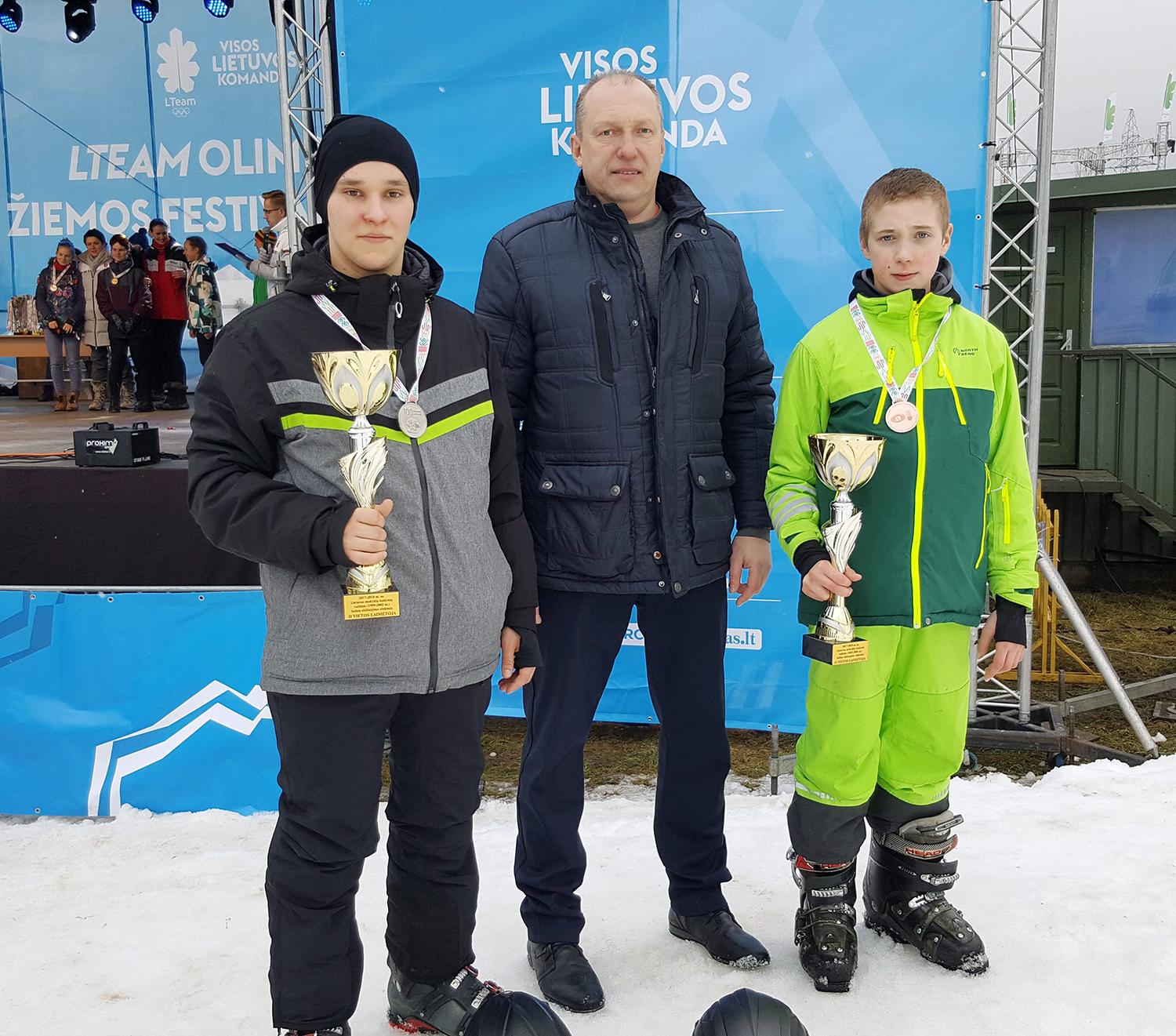 Žiemos sporto šventėje sėkmingai dalyvavo Taujėnų gimnazijos mokiniai /