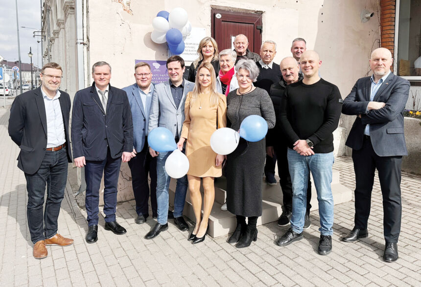 Ukmergėje atidarytas Seimo nario Tomo Tomilino biuras